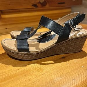 BOC T-Strap Black Leather Sandals